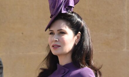 La comtesse Karen Spencer révèle une nouvelle maison et une fête impressionnante après le divorce de Charles Spencer