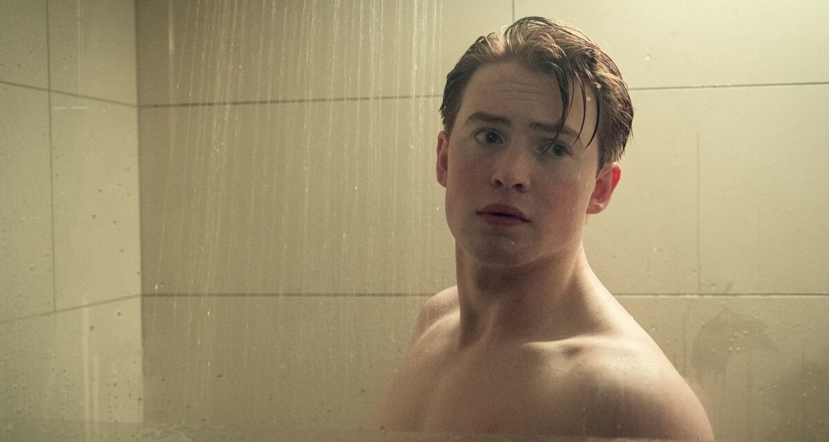 Kit Connor promet une conclusion «torride» dans le cœur de la série LGBTQ + de Netflix