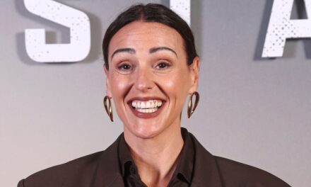 À l&rsquo;intérieur de la relation «compliquée» de Suranne Jones avec son mari Laurence Akers