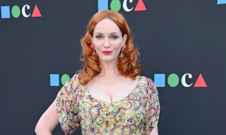 Christina Hendricks dévoile incroyable la maison à l&rsquo;intérieur de la maison éclectique de Los Angeles – Photos
