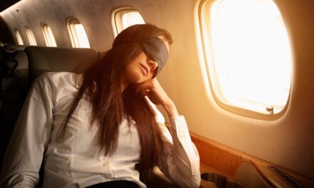 Comment battre le décalage horaire: ce que les experts recommandent pour une récupération plus rapide