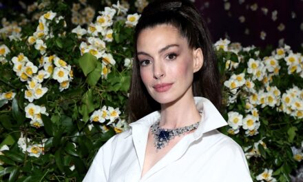 Les meilleurs looks de tapis rouge d&rsquo;Anne Hathaway