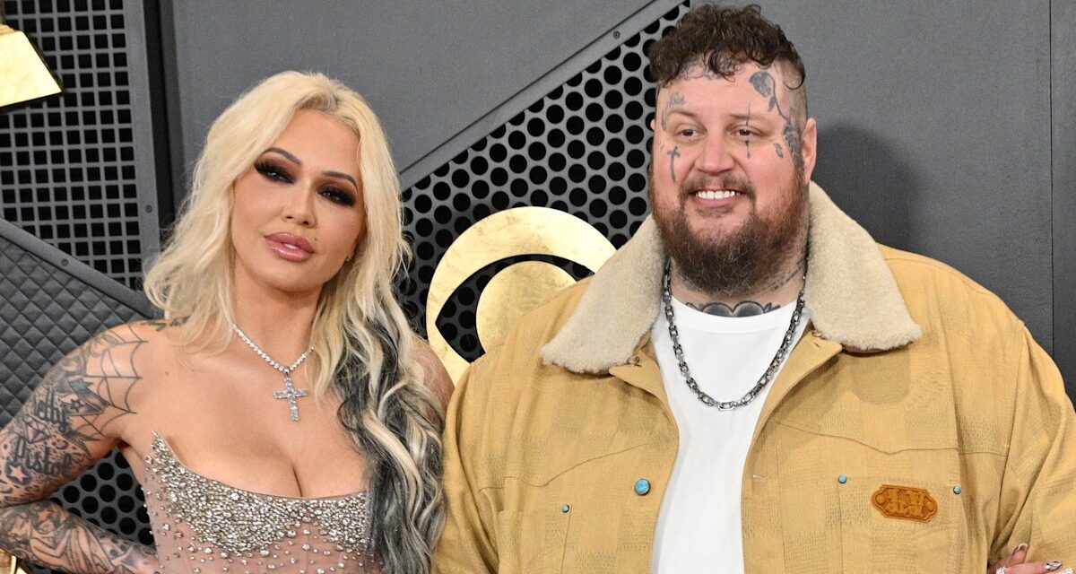 La femme de Jelly Roll, Bunnie Xo, propose une mise à jour «déchirante» alors qu&rsquo;elle discute du temps à part