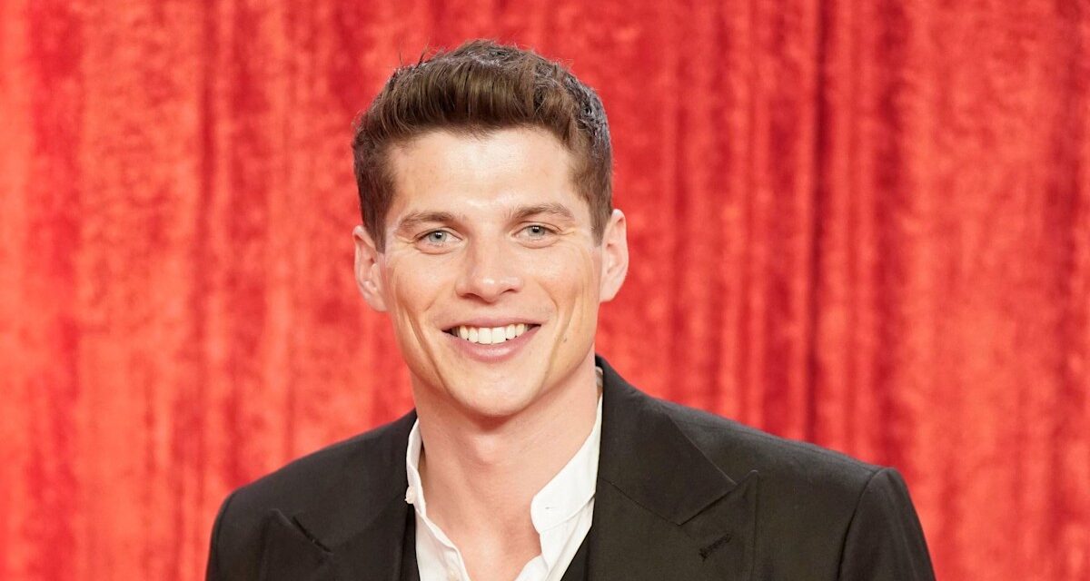 La star d&rsquo;Emmerdale, Lewis Cope, a annoncé un remplacement strictement après que Kristian Nairn se retire en raison de «  des raisons médicales inattendues  »