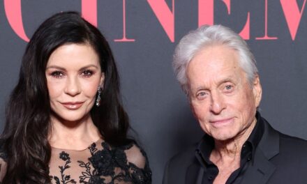 Catherine Zeta-Jones émet un verdict sur Michael Douglas «  Planifiez de «ralentir» à 80