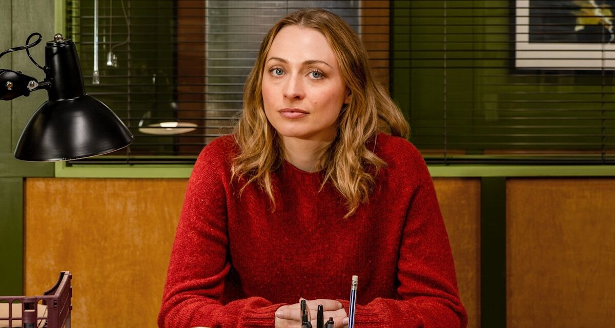 Le drame détective en 4 parties fantastique « ressemble à la frénésie d&rsquo;été ultime