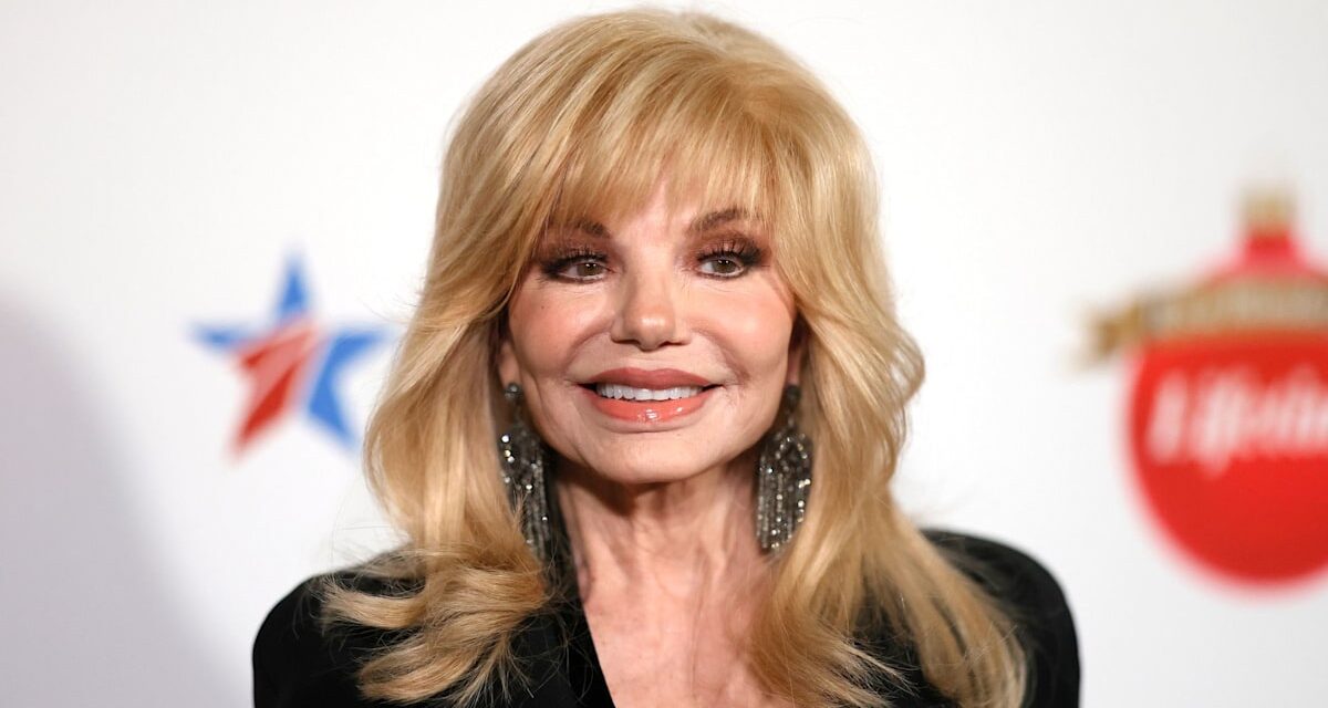 La cause de décès de Burt Reynolds Ex Loni Anderson s&rsquo;est révélée être une maladie «extrêmement rare et agressive»