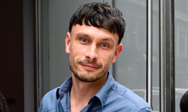 La star de bébé renne Richard Gadd a l&rsquo;air si différente maintenant après la transformation du musclar pour un nouveau rôle