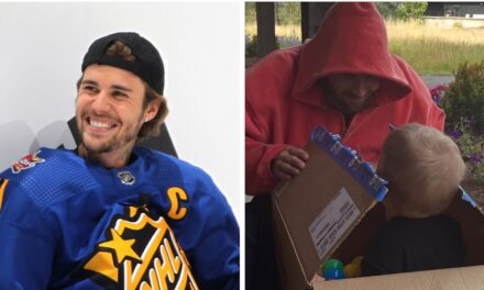 Jumeaux Justin Bieber avec son fils Jack Blues avant le major majeur