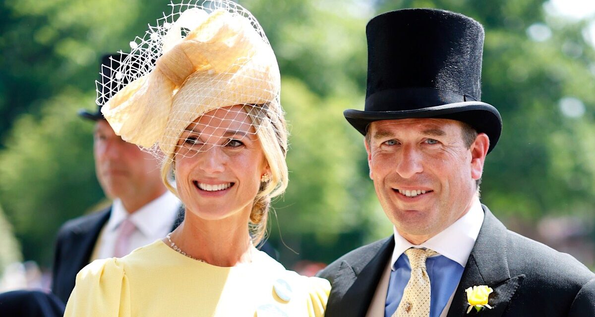 La bague de fiançailles de Harriet Sperling affiche la «connexion» de Peter Phillips à la fin de la reine – 79 ans plus tard – exclusif