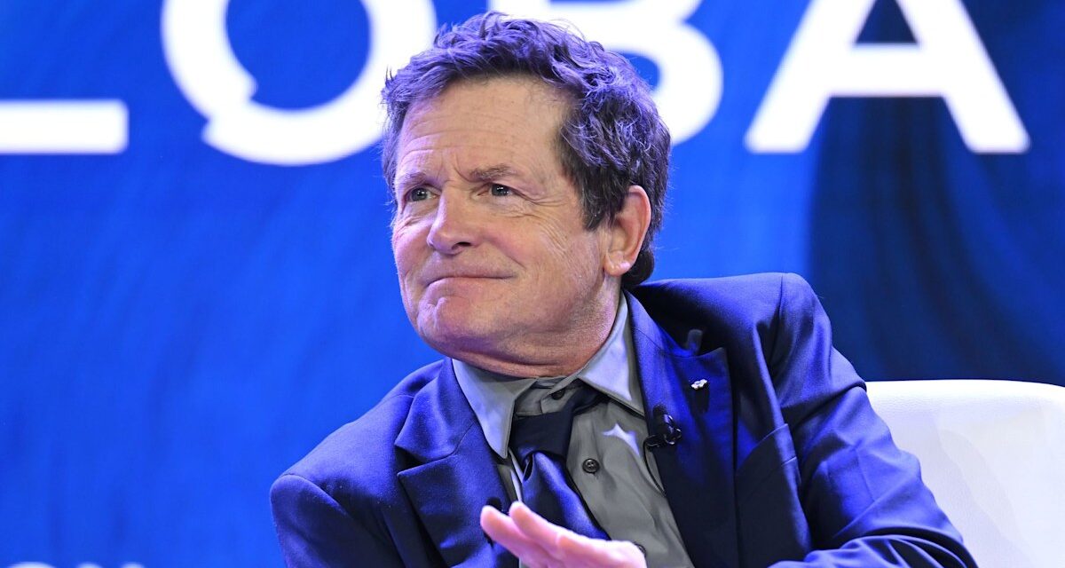 Michael J. Fox fait une apparence rare pour les étapes majeures