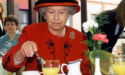Le spin «  fantaisie  » de Queen Elizabeth II sur un sandwich au petit-déjeuner est l&rsquo;ultime nourriture réconfortante