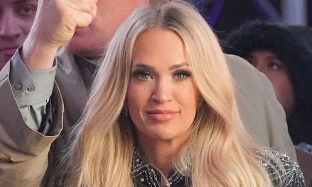 Carrie Underwood partage la mise à jour de la ferme de 400 acres bordées de bois: «  Moment de vérité  »