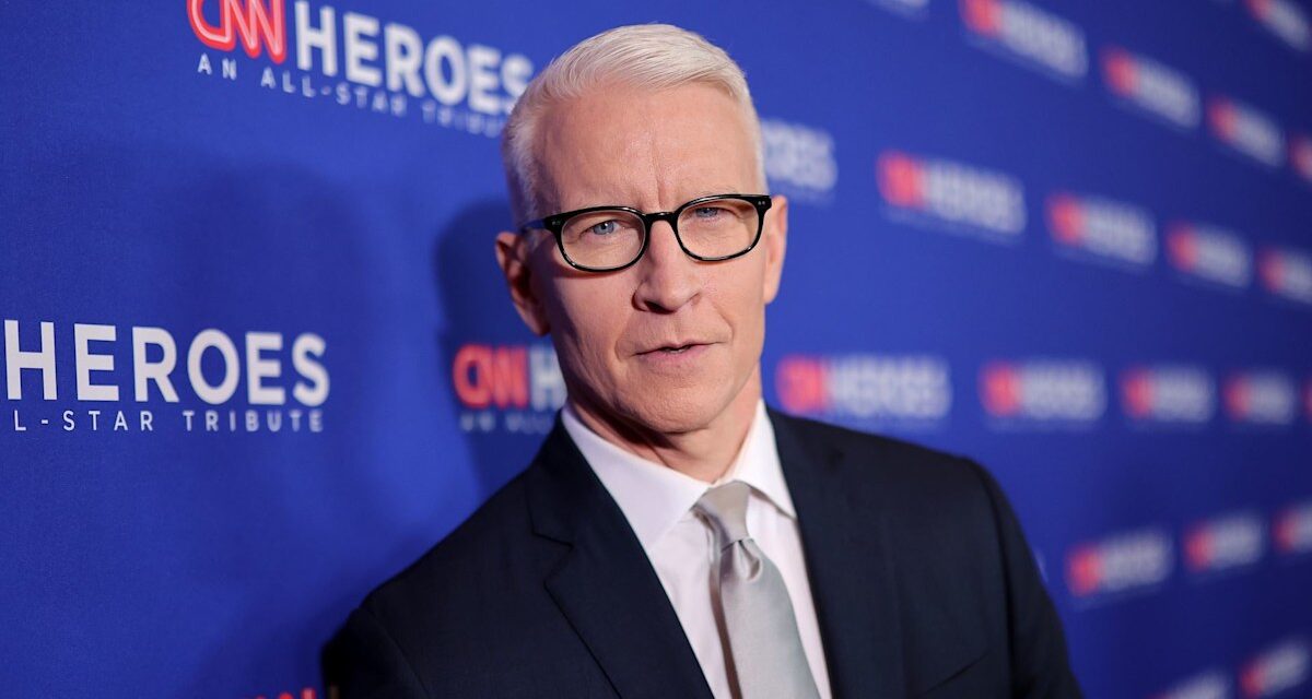 Anderson Cooper n&rsquo;est pas sûr sur une transformation inattendue – voir photo