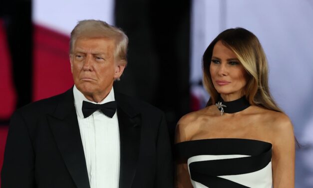 Donald Trump révèle ce que Melania ressent vraiment à son sujet dans l&rsquo;admission inattendue