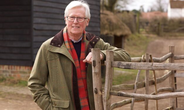 La vie privée de John Craven derrière la caméra – y compris le mariage de 50 ans