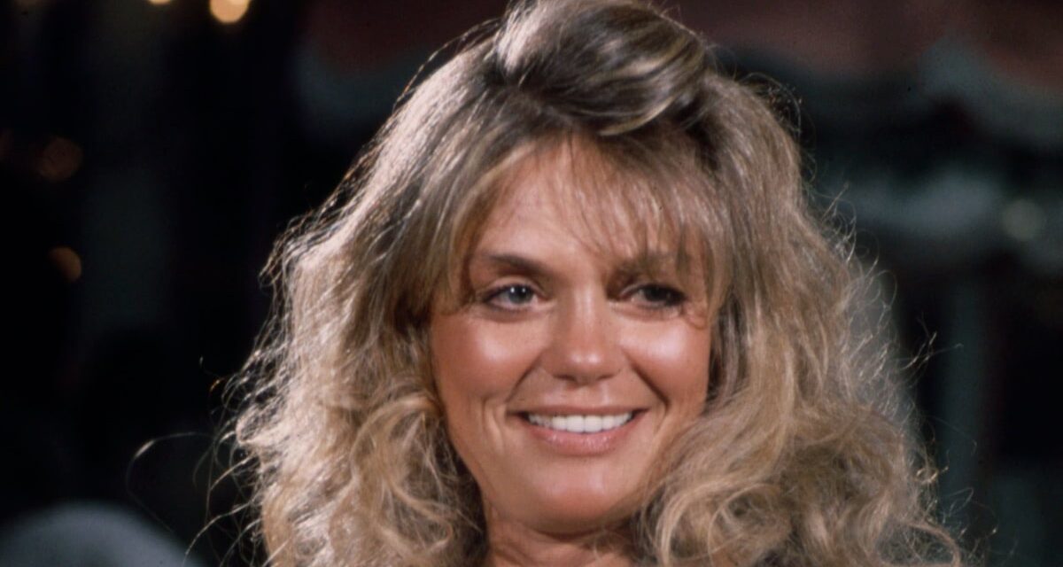 La sirène d&rsquo;écran des années 70 qui était mariée à Cary Grant a l&rsquo;air si différente dans la sortie rare de LA