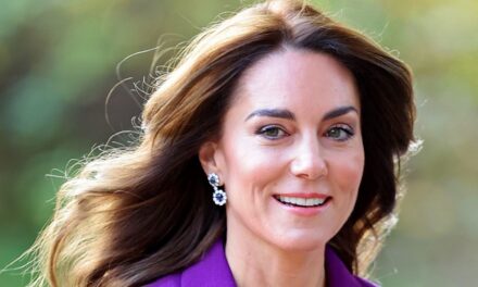 Les coiffures «non polies» et «Big Party» de Kate Middleton classées par Hello!