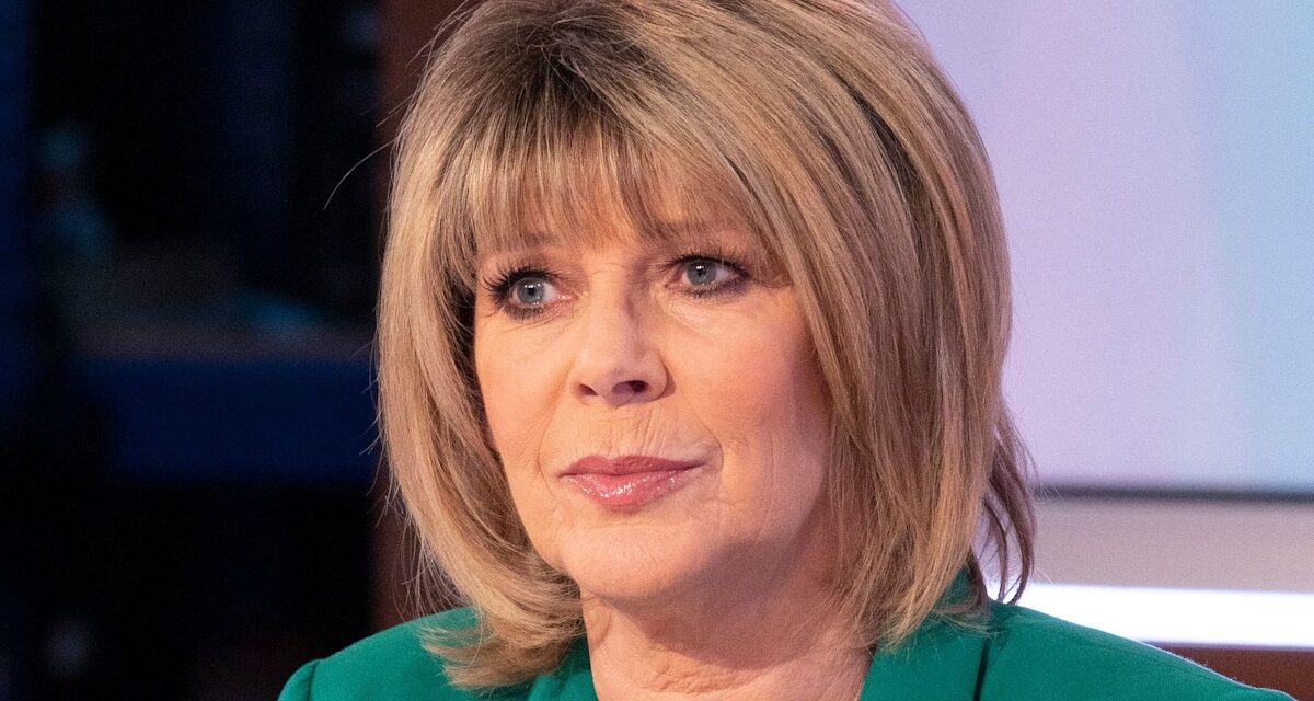 Ruth Langsford révèle pourquoi la mère d&rsquo;Alzheimer «déchirante» de la mère est «doublement difficile» pour la famille – exclusive