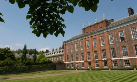 Royal qui a fait une embitgage de la tradition familiale en abandonnant le palais de Kensington pour plus de maison «privée»