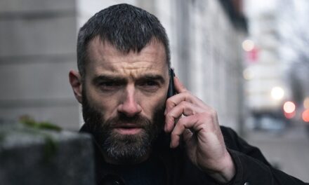 Les téléspectateurs «accrochés» après un épisode du nouveau thriller de crime en 6 parties de «graveleux»