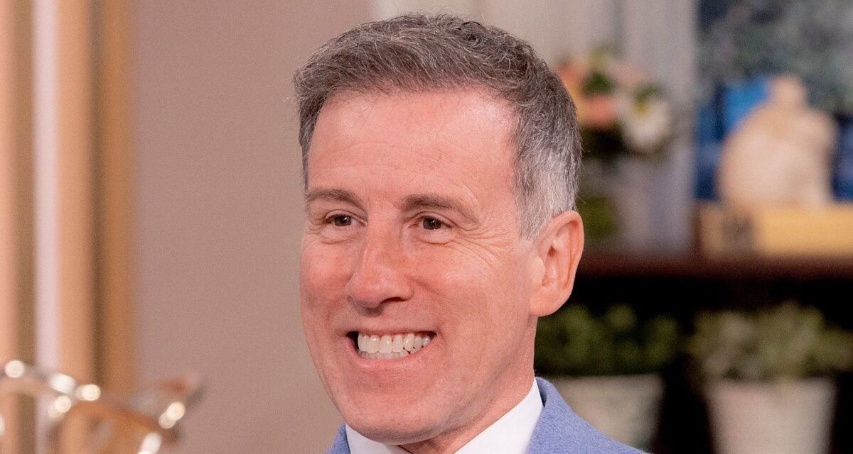 Anton du Beke est un pur «  bonheur  » sur une photo ultra-rare avec ses jumeaux, 7