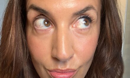 Eyeliner de plus de 50 ans vieillit – à moins que vous ne suiviez ces conseils