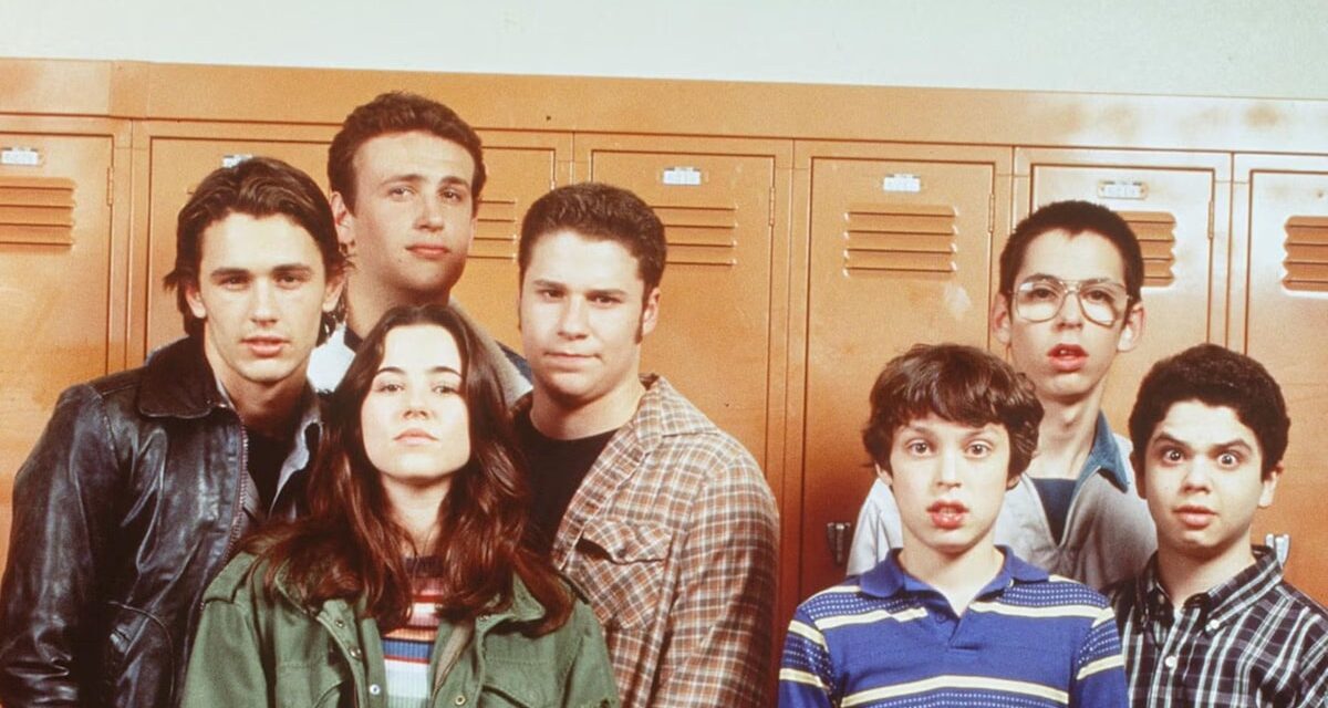 Jason Segel s&rsquo;ouvre sur «  Essayer de reprendre  » les monstres et les geeks «totalement sauvages» le 25e anniversaire – exclusif