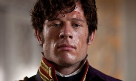 Guerre et paix: les téléspectateurs appellent la «drame de guerre incontournable de la BBC» de l&rsquo;une de ses meilleures séries d&rsquo;époque de tous les temps »