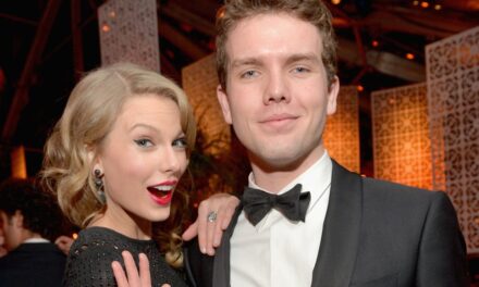 Rencontrez le frère acteur de Taylor Swift, Austin, qui a aidé à acheter son maître