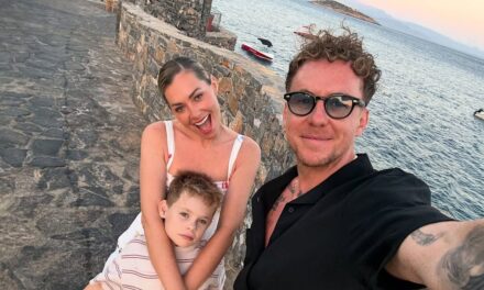 Les photos de vacances provocantes de Danny Jones avec la femme Georgia déclenchent une énorme réaction avant les retrouvailles «maladroites»