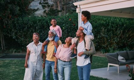 Plus de 50 pour cent des grands-parents s&rsquo;appuient sur la facture des vacances en famille pour «renforcer les obligations familiales»