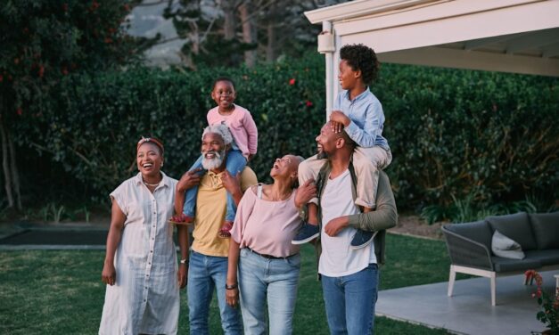 Plus de 50 pour cent des grands-parents s&rsquo;appuient sur la facture des vacances en famille pour «renforcer les obligations familiales»