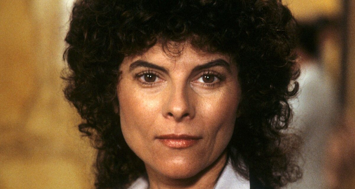 Bombshell des années 80 surnommé «  The Scream Queen  » par les fans dans la dernière apparence rare