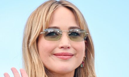 Jennifer Lawrence révèle une opinion difficile sur la coupe de cheveux du meilleur ami célèbre