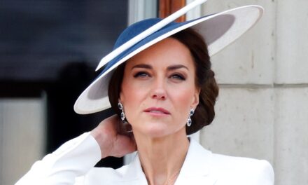 Tenue non négociable de la princesse Kate.