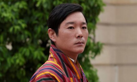 Royal se marie en cérémonie discrète – voir la première photo romantique