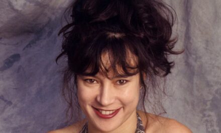 Les fans de la star d&rsquo;horreur des années 90 avec une photo au bord de la piscine à couper le souffle