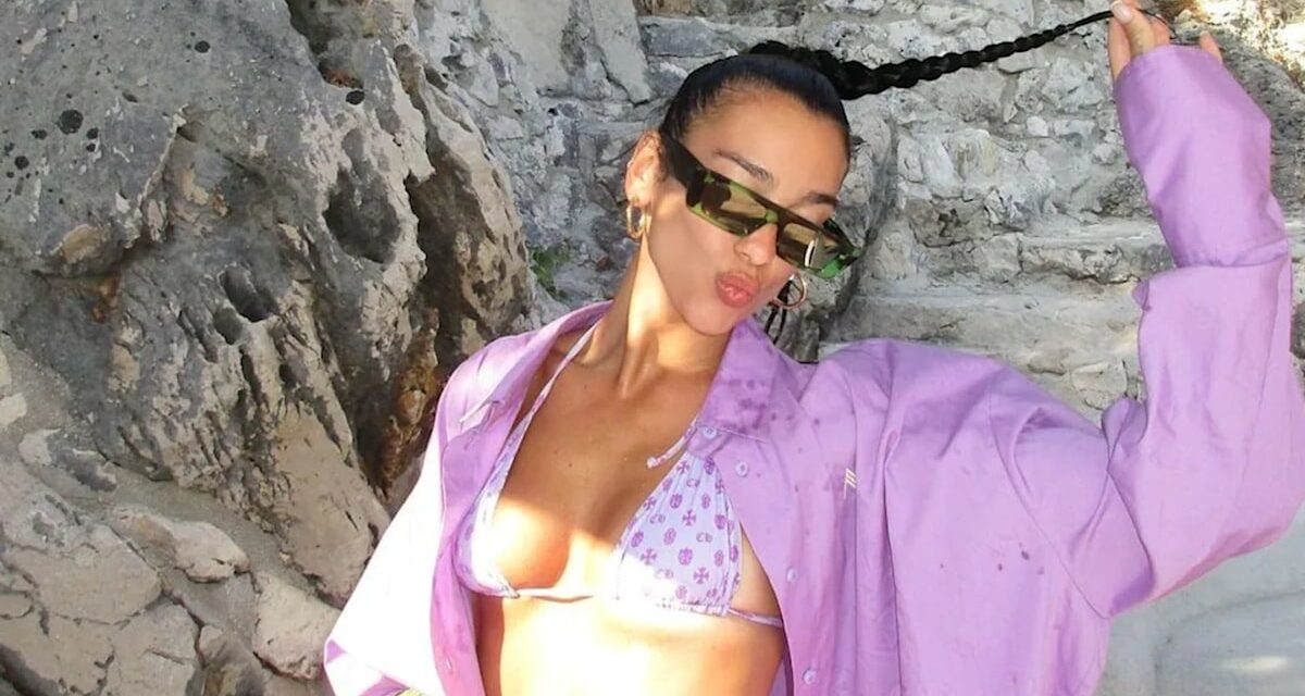Dua Lipa vient de laisser tomber de nouvelles photos de bikini – ce qui signifie que l&rsquo;été est officiellement en plein essor