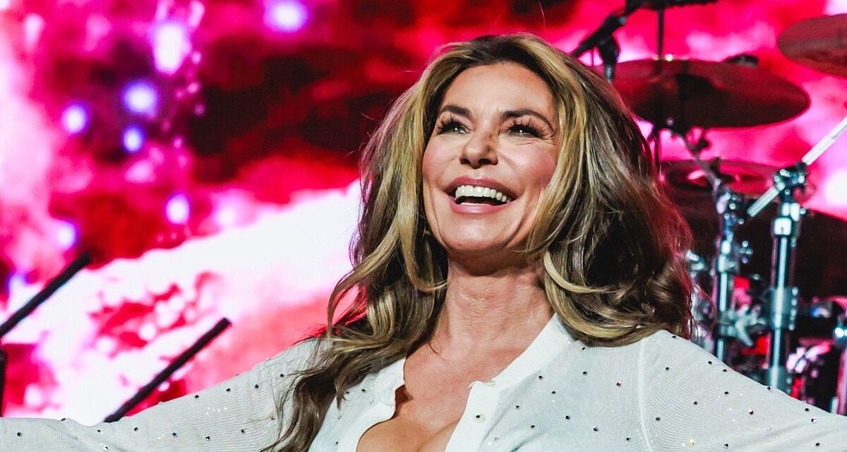 Shania Twain a 60 ans: consultez sa photo complètement méconnaissable de la télévision en tant qu&rsquo;adolescent