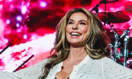 Shania Twain a 60 ans: consultez sa photo complètement méconnaissable de la télévision en tant qu&rsquo;adolescent