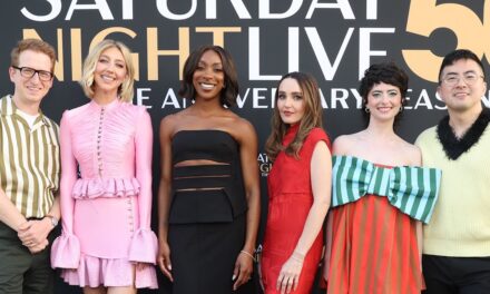 Les fans de SNL appellent l&rsquo;annulation de l&rsquo;émission en tant que quatrième acteur est hache