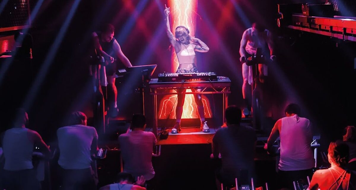 1Rebel Review: J&rsquo;ai essayé la classe d&rsquo;exercice qui ressemble à une boîte de nuit