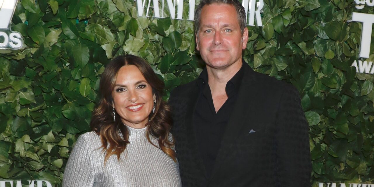 La nouvelle photo frappante de Peter Hermann de la femme Mariska Hargitay a des fans qui disent la même chose