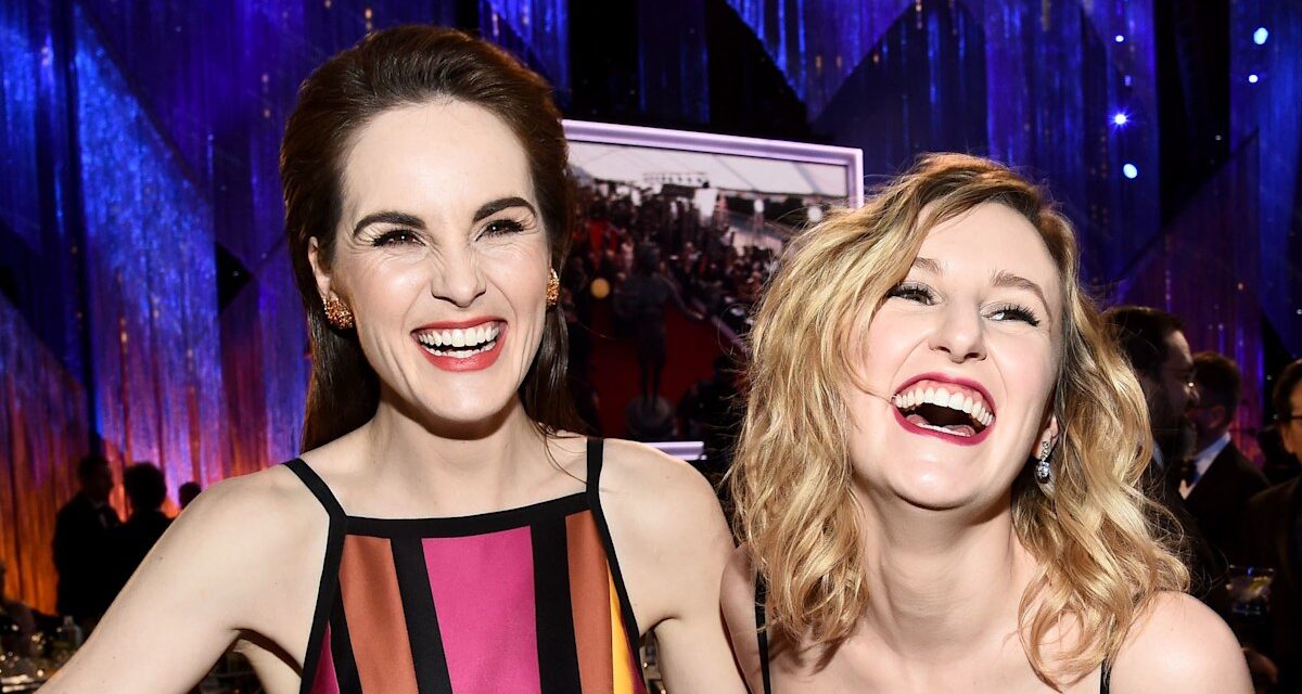 Downton Abbey met en vedette Michelle Dockery et les co-stars de la liaison de Laura Carmichael «Baffles»