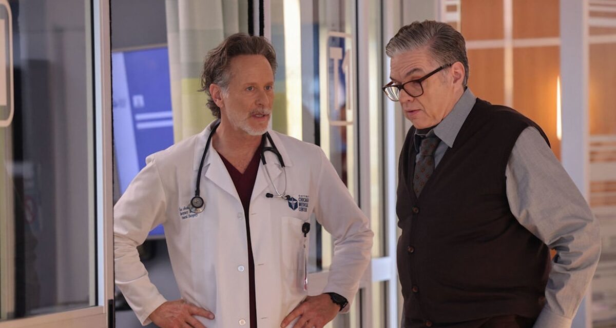 Chicago Med reviendra avec un nouveau membre de la distribution – et les fans de Pitt connaîtront son père célèbre réel