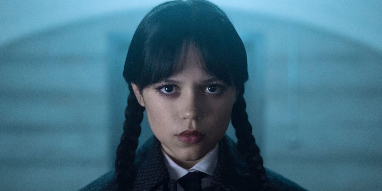 À l&rsquo;intérieur de la vie colorée de la star d&rsquo;adddams d&rsquo;origine après la renommée à 5