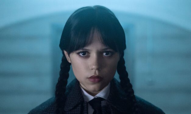 À l&rsquo;intérieur de la vie colorée de la star d&rsquo;adddams d&rsquo;origine après la renommée à 5