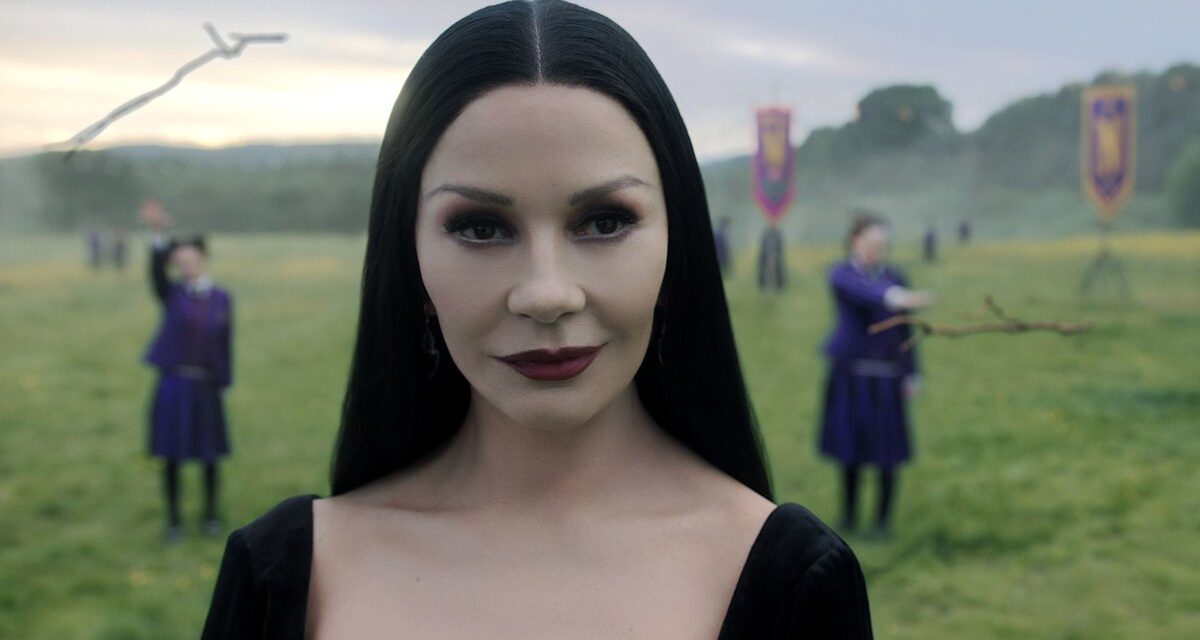 Catherine Zeta-Jones révèle la seule chose qu&rsquo;elle refuse de faire avec sa famille – mais a fait pour mercredi