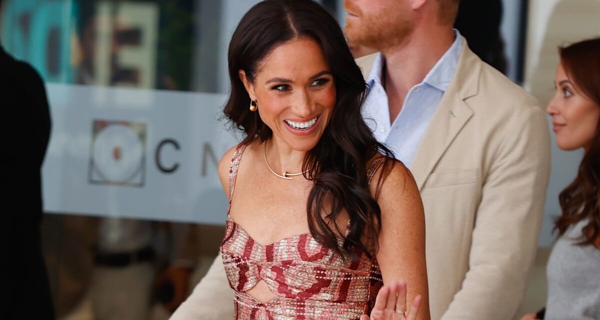 Le maillot de bain festonné de Meghan Markle est la tendance incontournable pour l&rsquo;été 2025